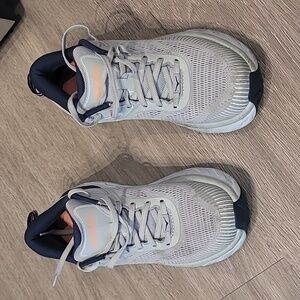 Size 7 Hoka One One